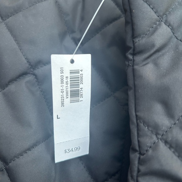 NWT Old Navy Men’s Large Full Zip Quilted Black Vest A-7 - Picture 4 of 8